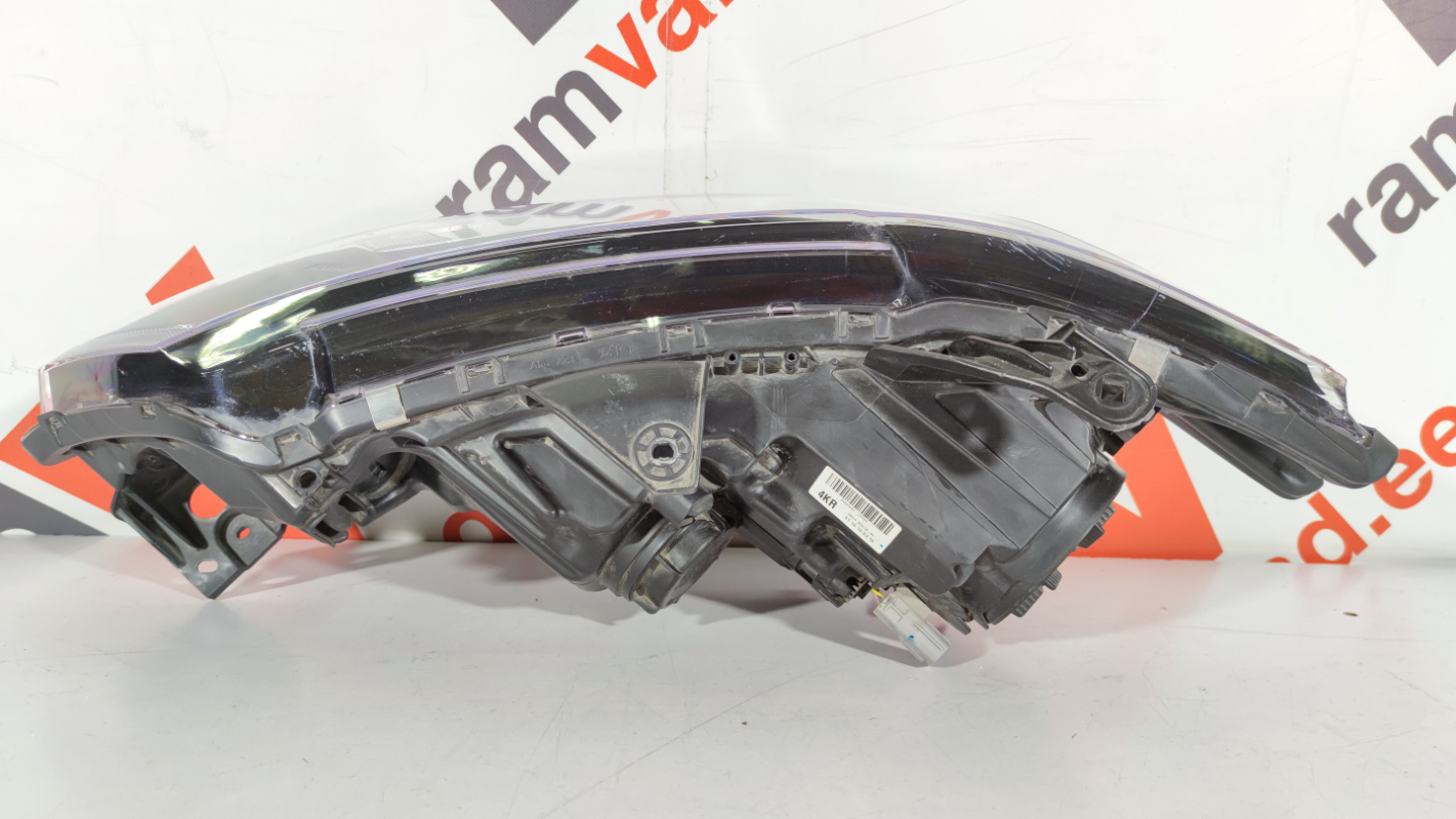 MItsubishi Outlander esituli / headlight - pilt 5