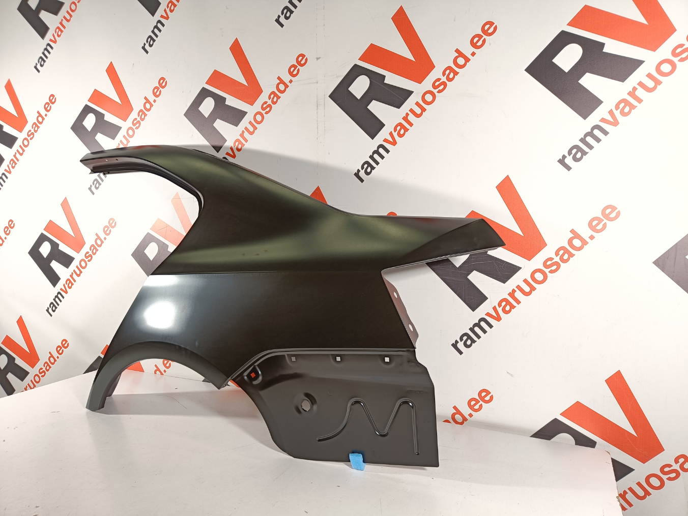 Skoda Octavia sedan tagatiib / rear fender - pilt 3