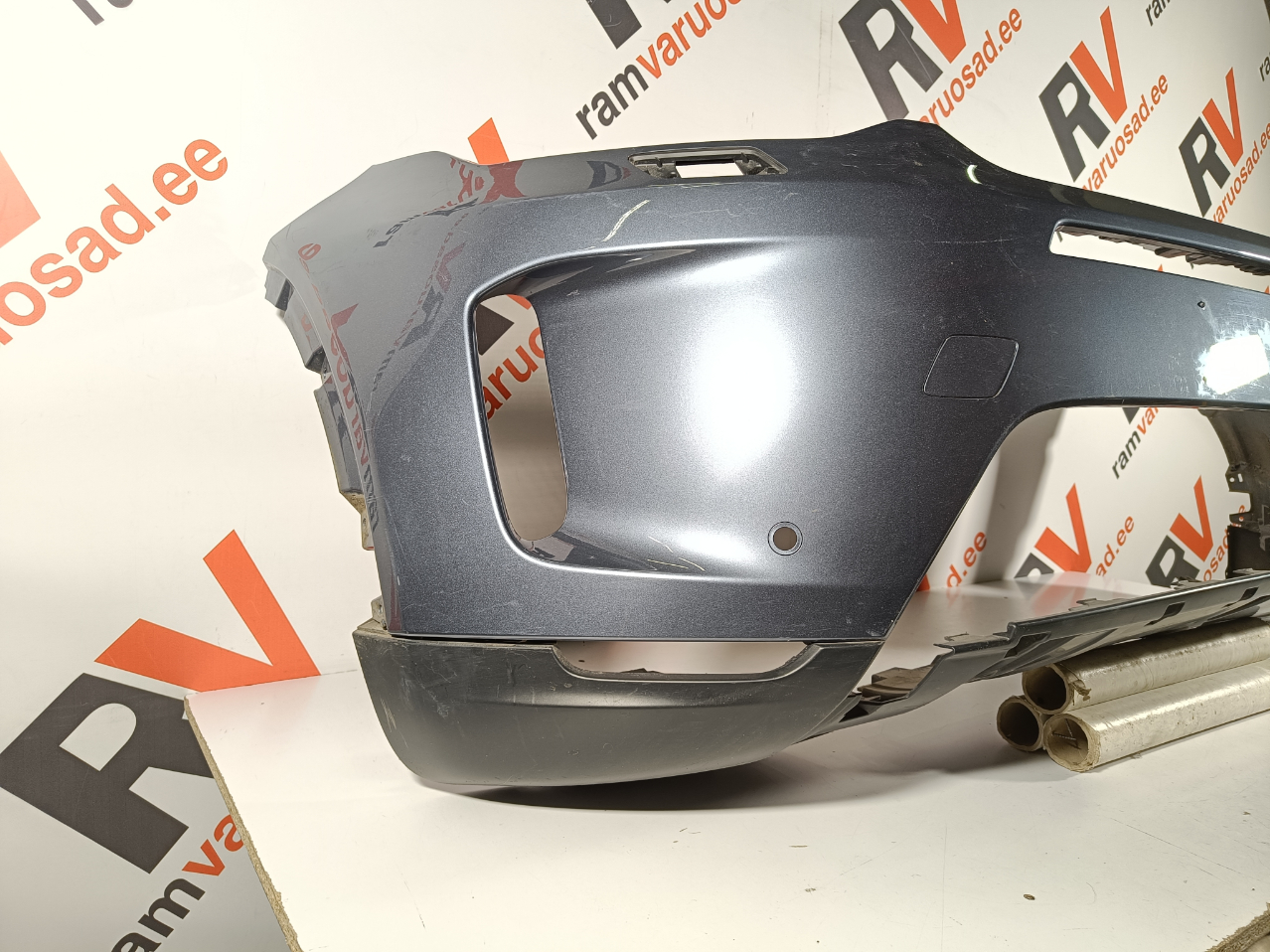 Land Rover Discovery Sport esistange / front bumper - pilt 2