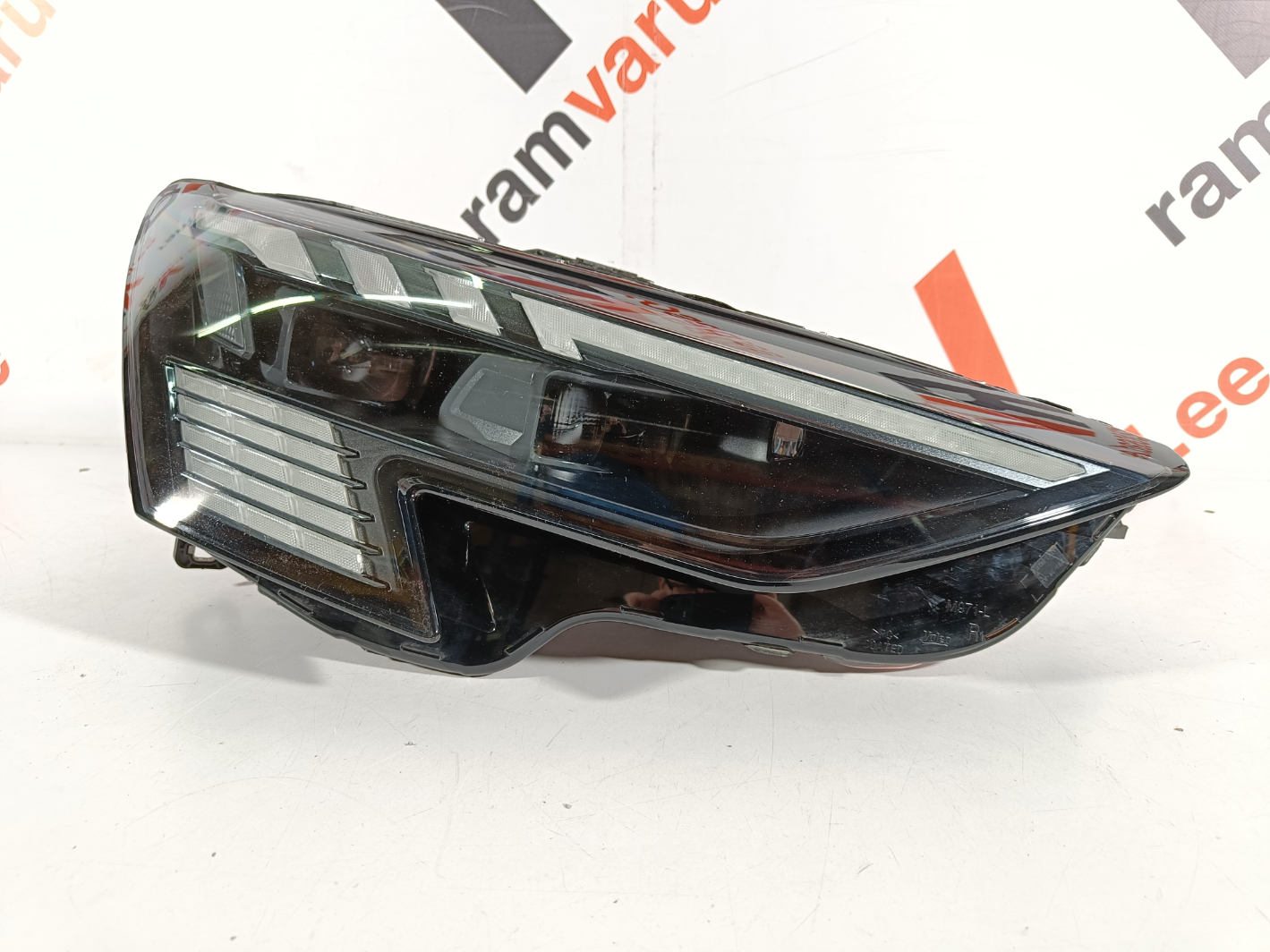 Audi A3 esituli / headlight