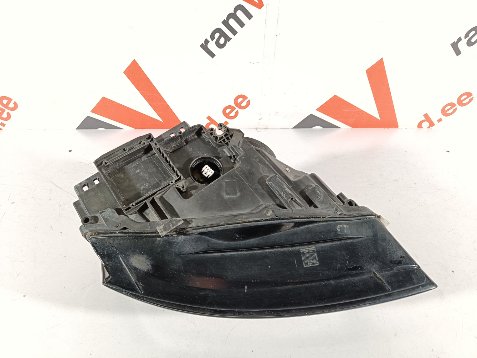 Audi A5 esituli / headlight - pilt 4