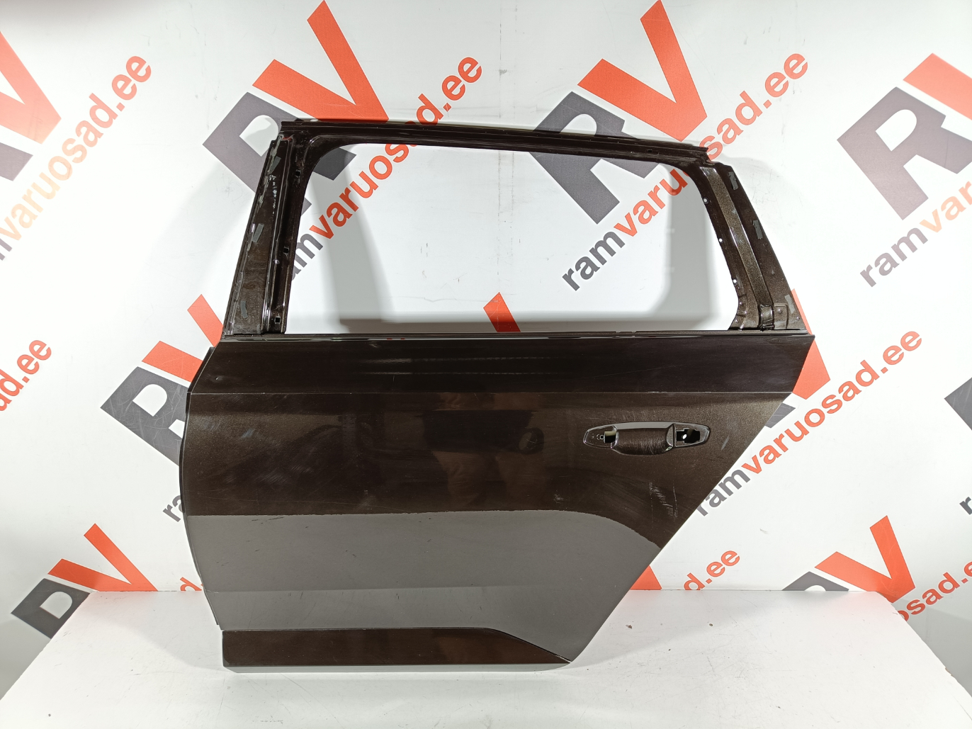 Skoda Superb tagauks / rear door