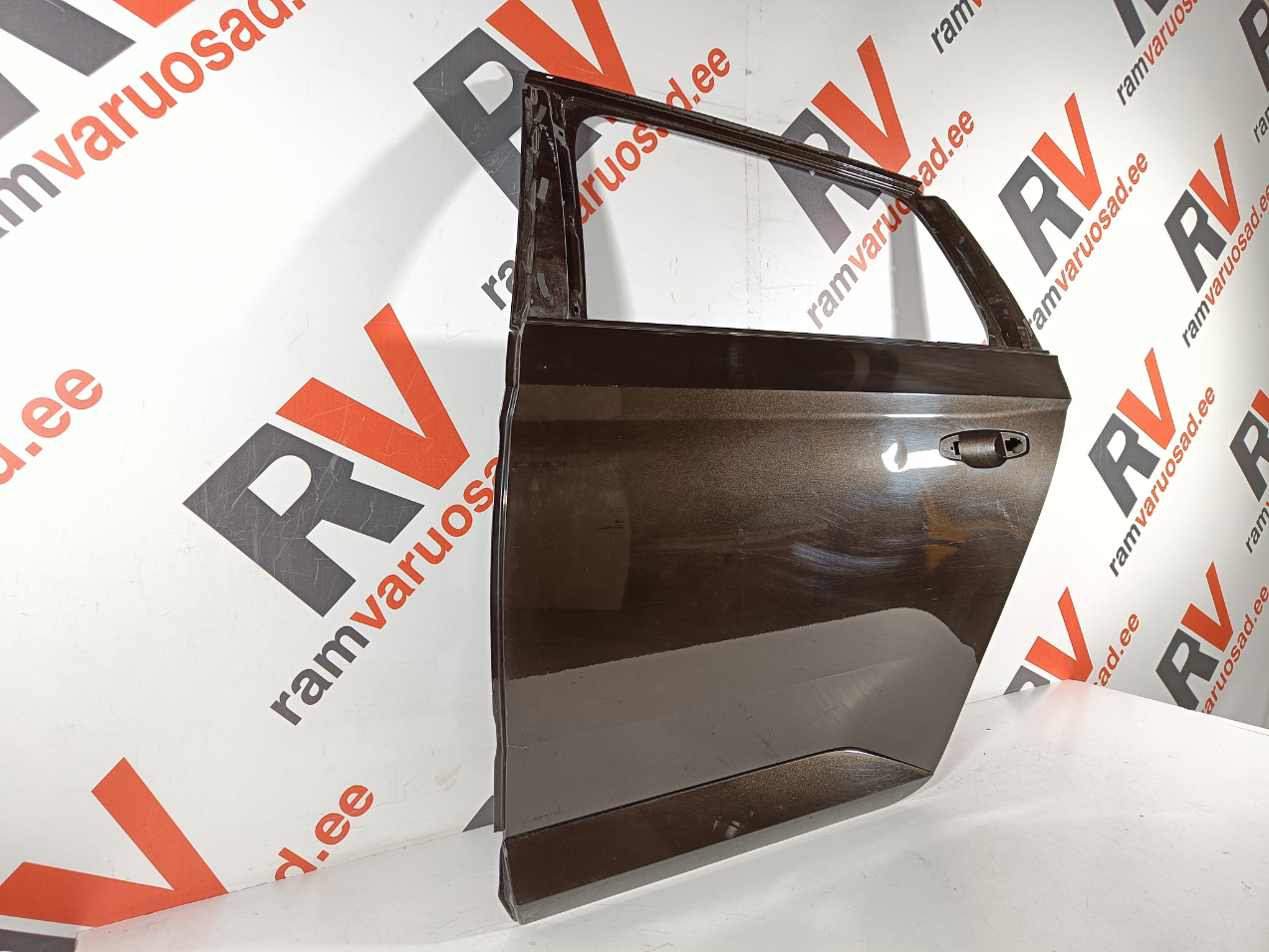 Skoda Superb tagauks / rear door - pilt 2