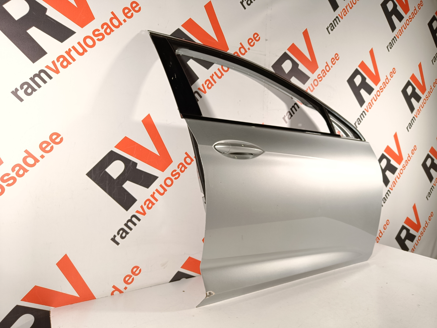 Opel Insignia esiuks / front doors - pilt 2