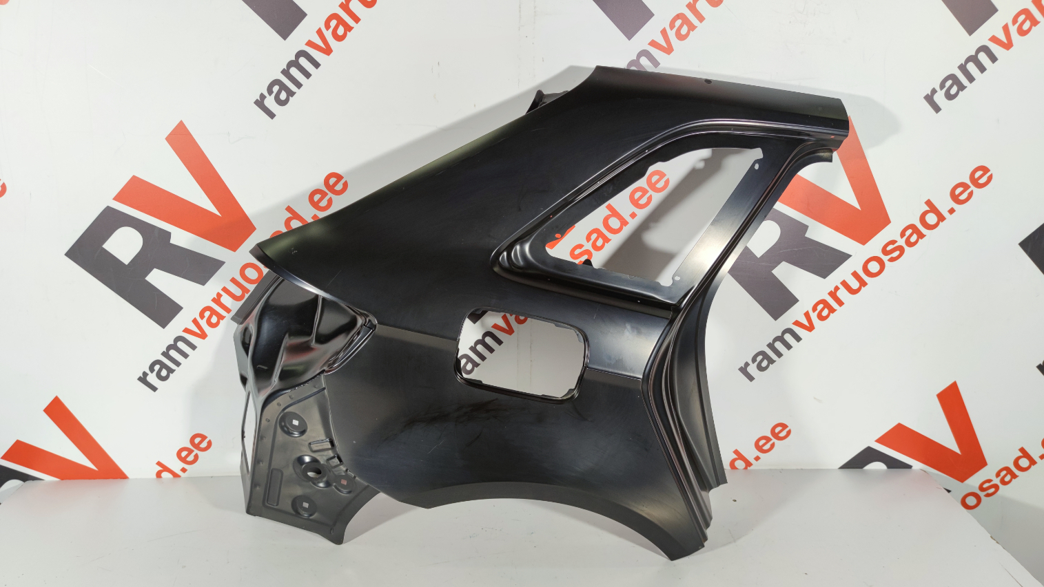 Audi A3 Etron tagatiib / rear fender