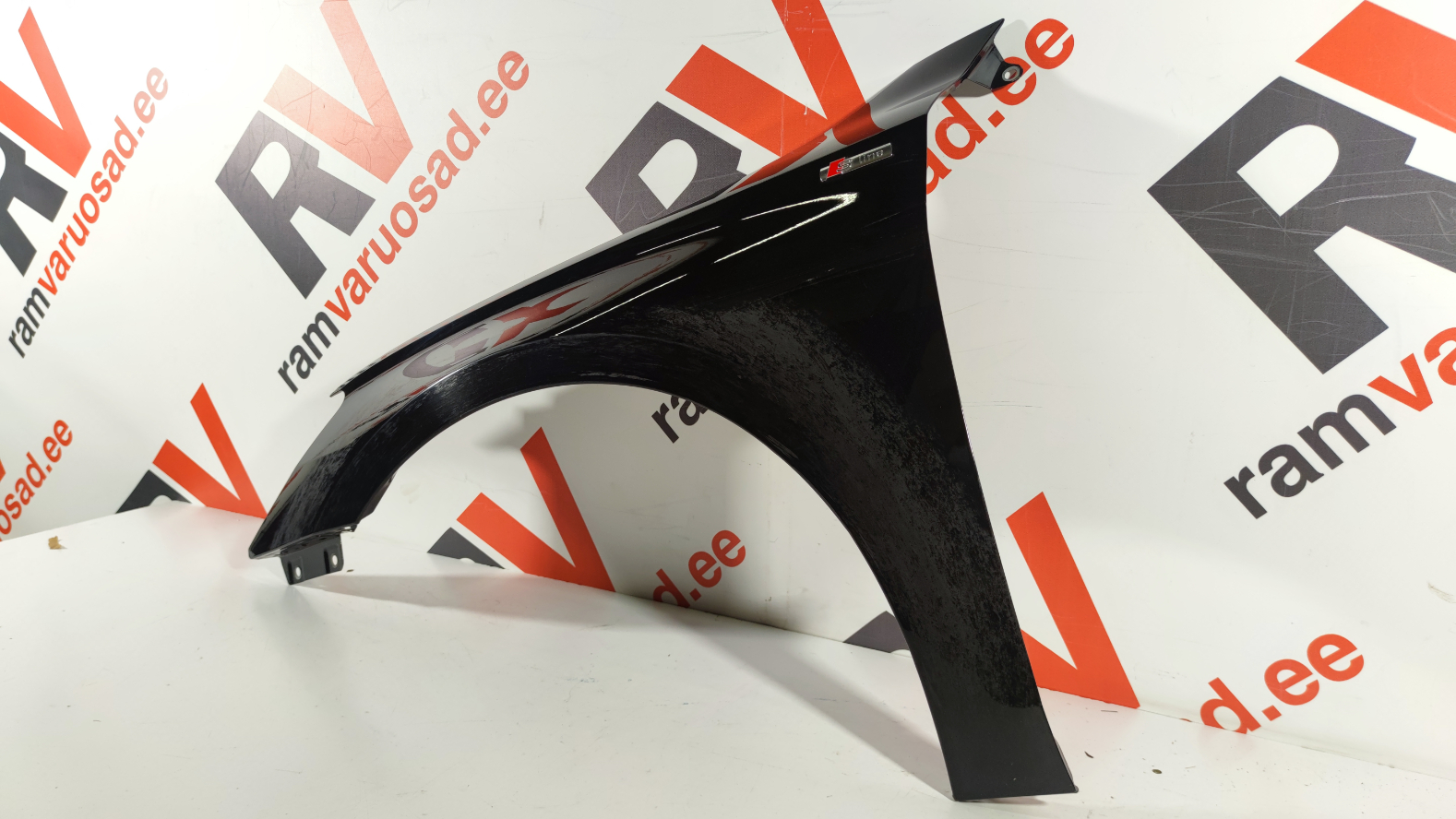Audi A3 esitiib / front fender - pilt 3