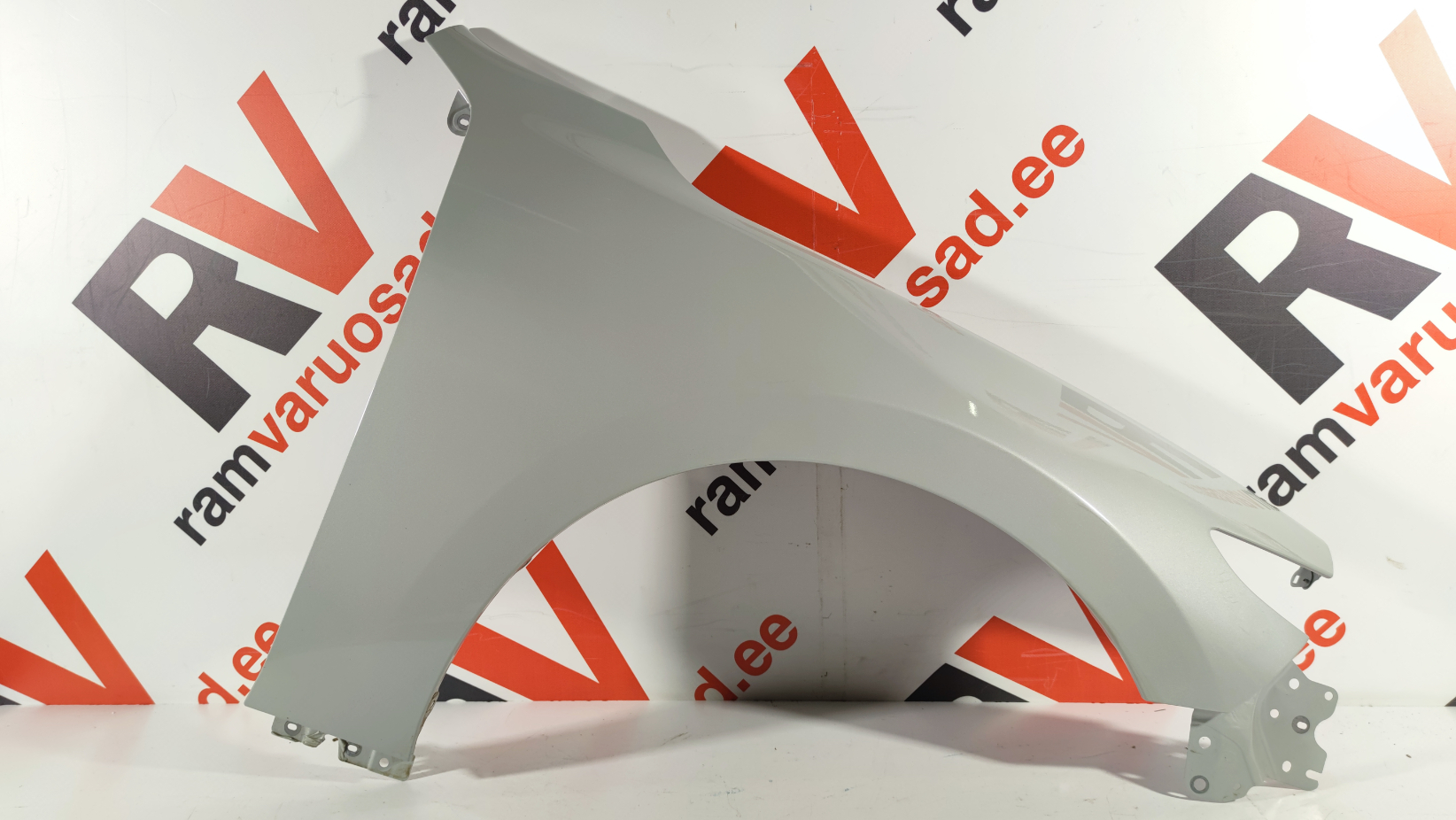 Mazda 3 esitiib / front fender