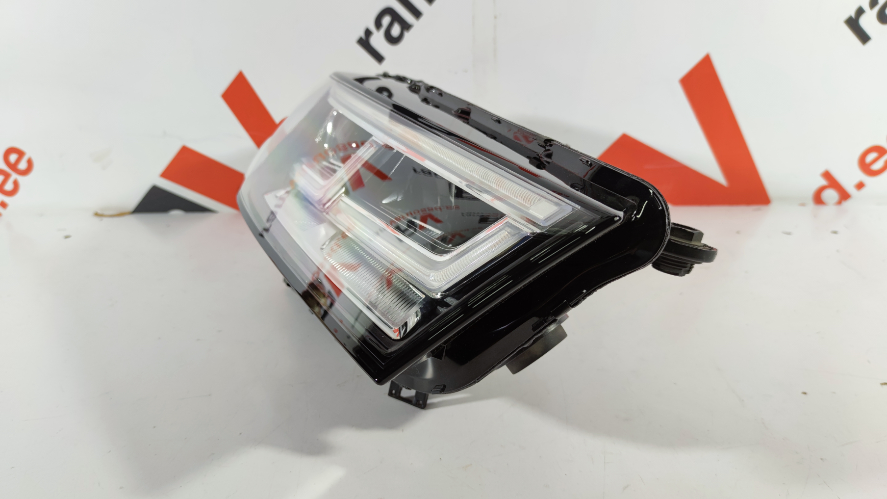 Audi Q5 esituli / headlight - pilt 2