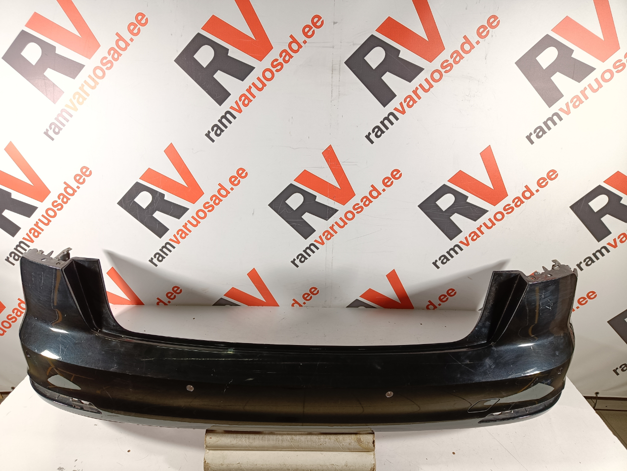Audi A6 C8 tagastange / rear bumper