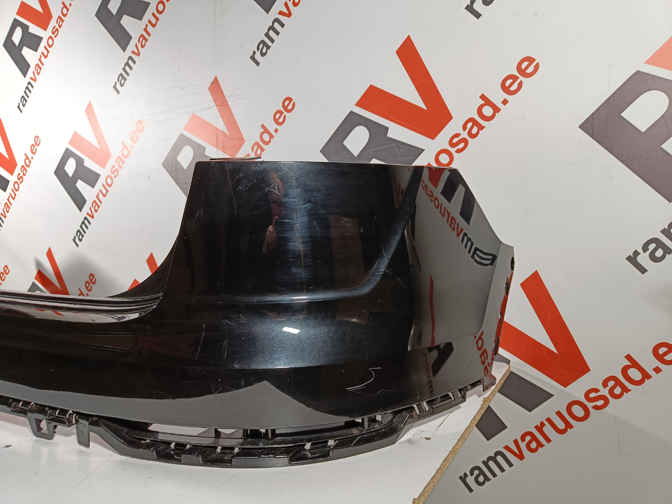 Audi Q8 tagastange / rear bumper - pilt 3