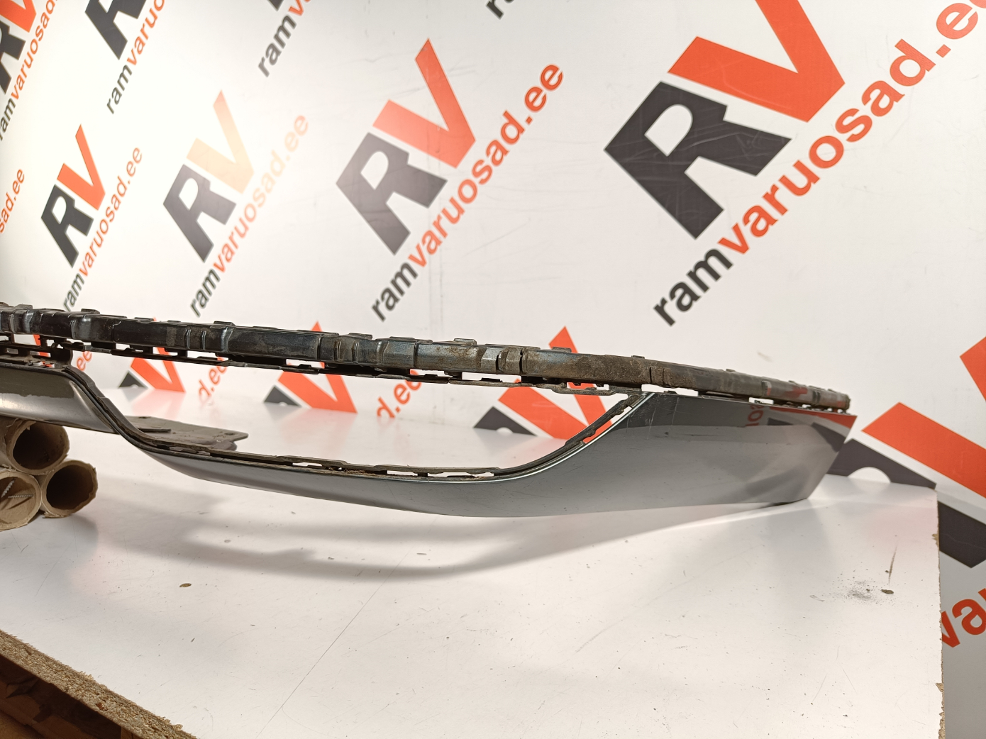 Audi A8 D5 tagastange / rear bumper - pilt 3