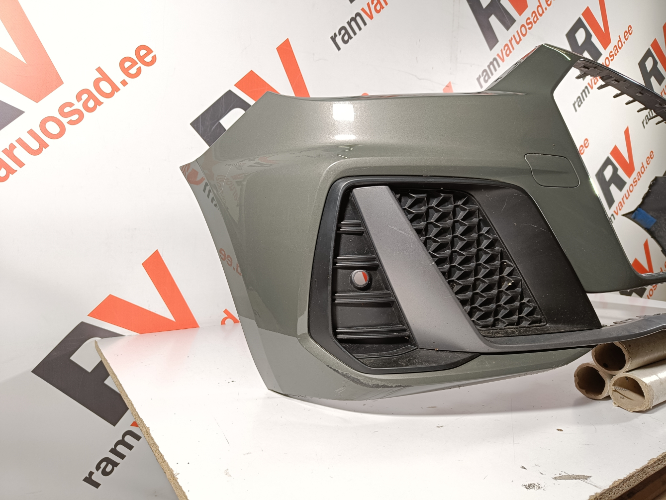 Audi A1 esistange / front bumper - pilt 2