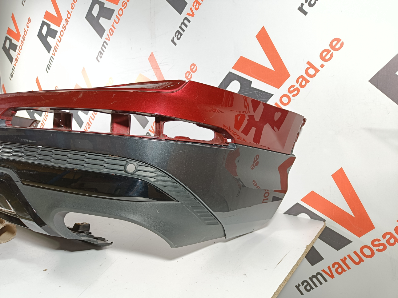 Audi Q7 tagastange / rear bumper - pilt 3