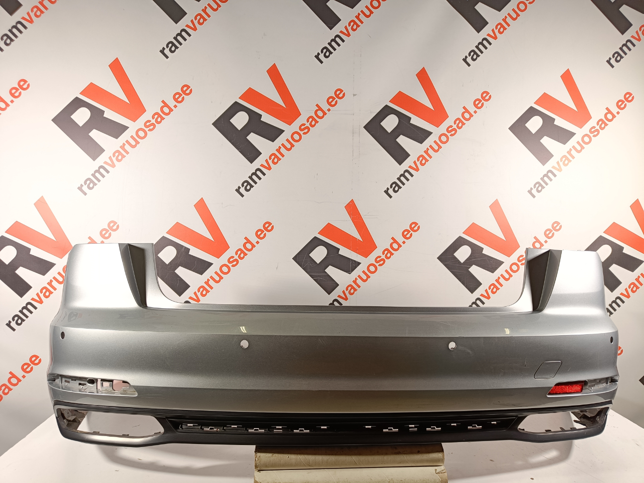 Audi A6 C8 tagastange / rear bumper