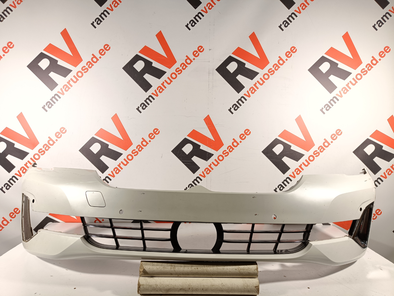BMW 5 G30 esistange / front bumper