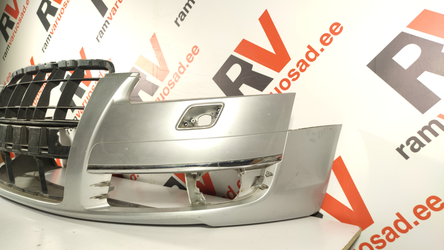 Audi A6 C6 esistange / front bumper - pilt 3