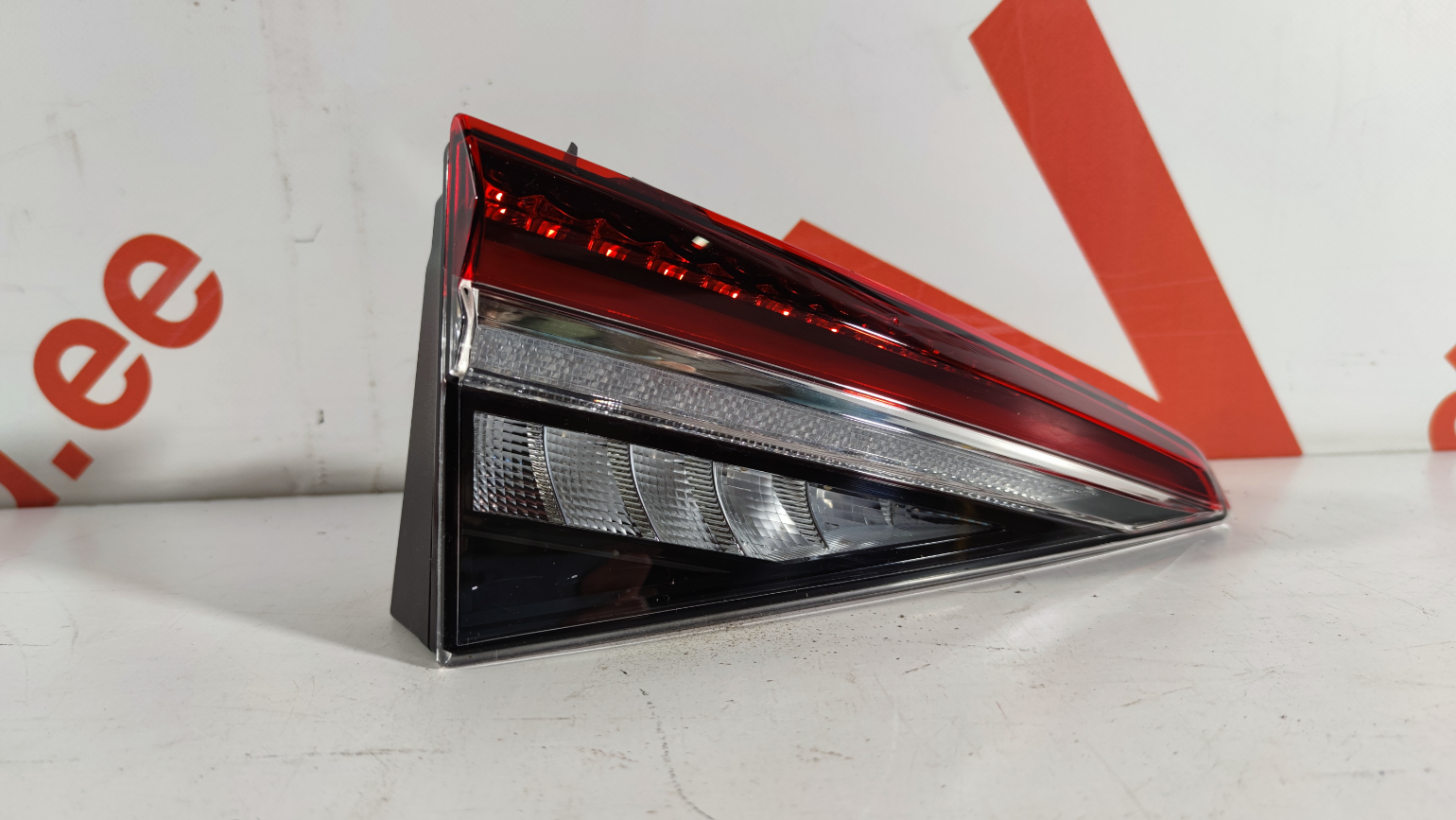 Skoda Kodiaq tagatuli / rear light