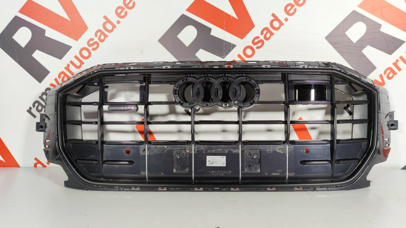 Audi Q8 iluvõre / grille