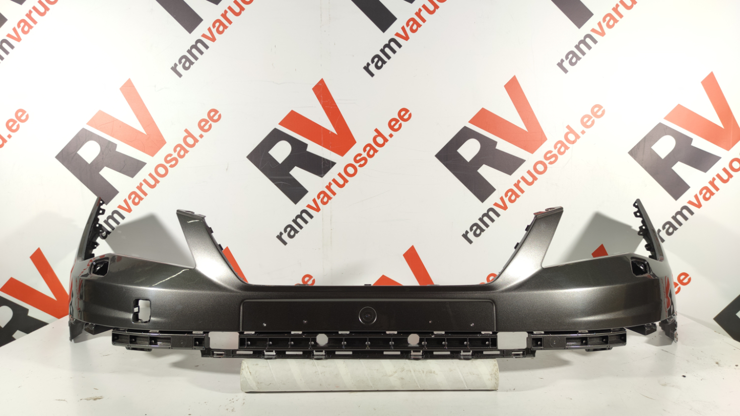 Seat Leon X-Perience esistange / front bumper