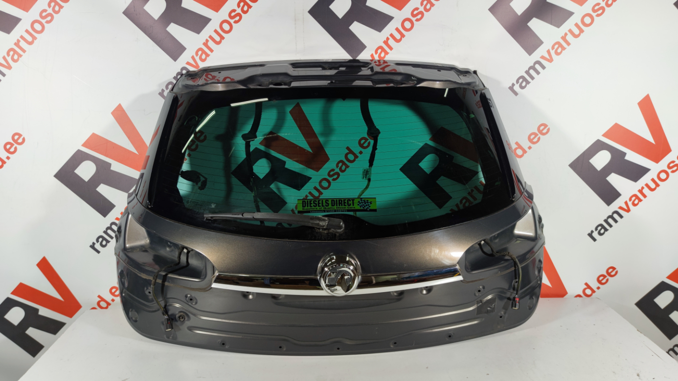Opel Insignia tagaluuk / trunk lid