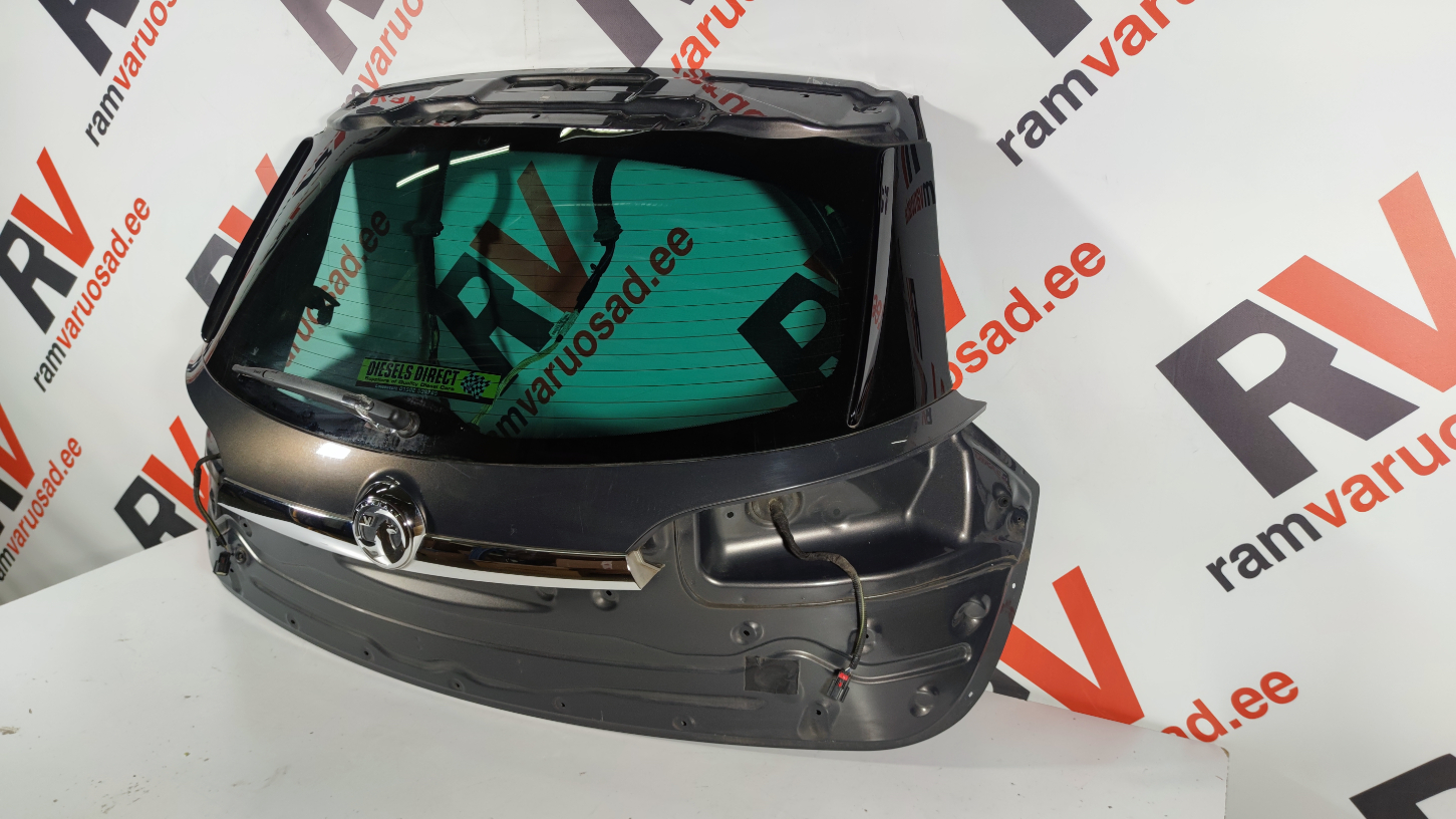 Opel Insignia tagaluuk / trunk lid - pilt 3
