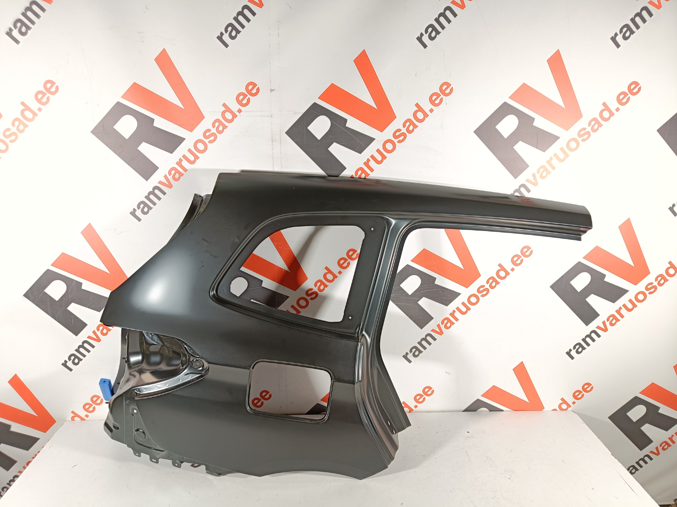 BMW 2 F46 Grand Tourer  tagatiib / rear fender