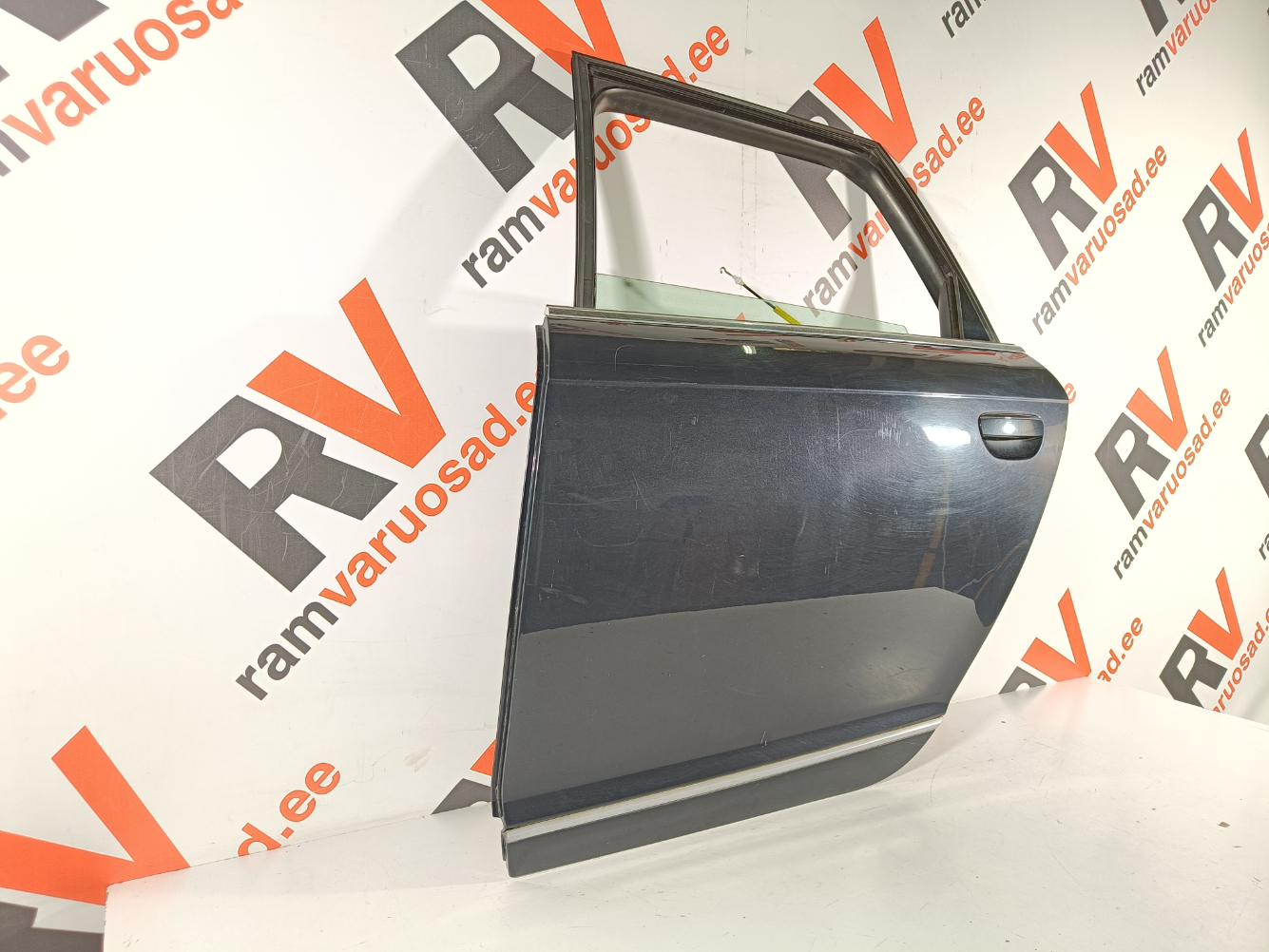 Audi A6 C6 tagauks / rear doors - pilt 2