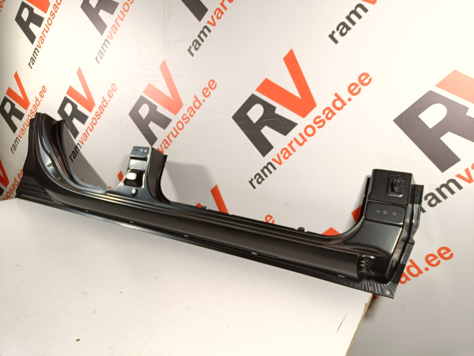 Mitsubishi L200 küljekarp / rocker - pilt 3