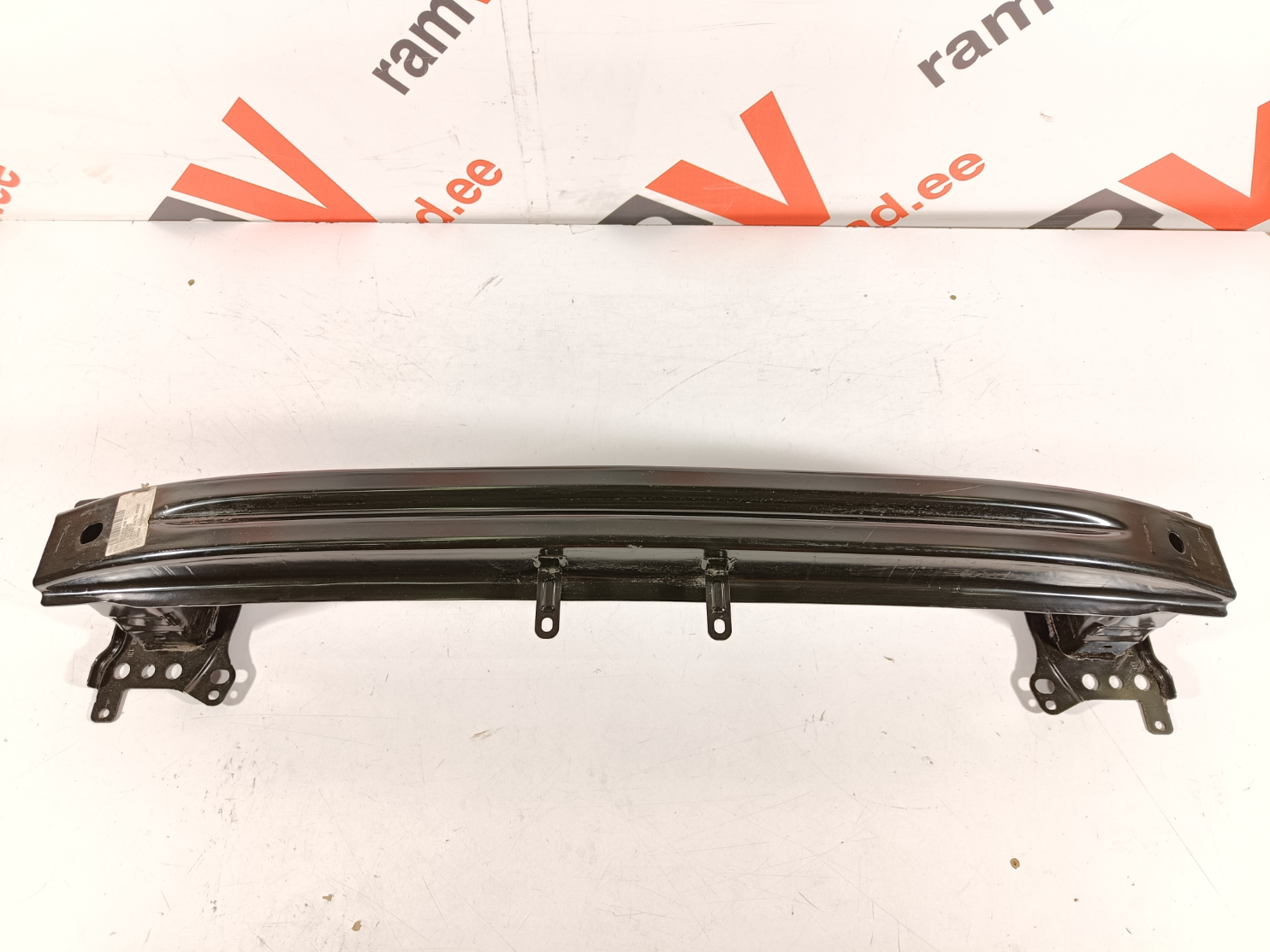 Volkswagen Passat CC esitala / front support