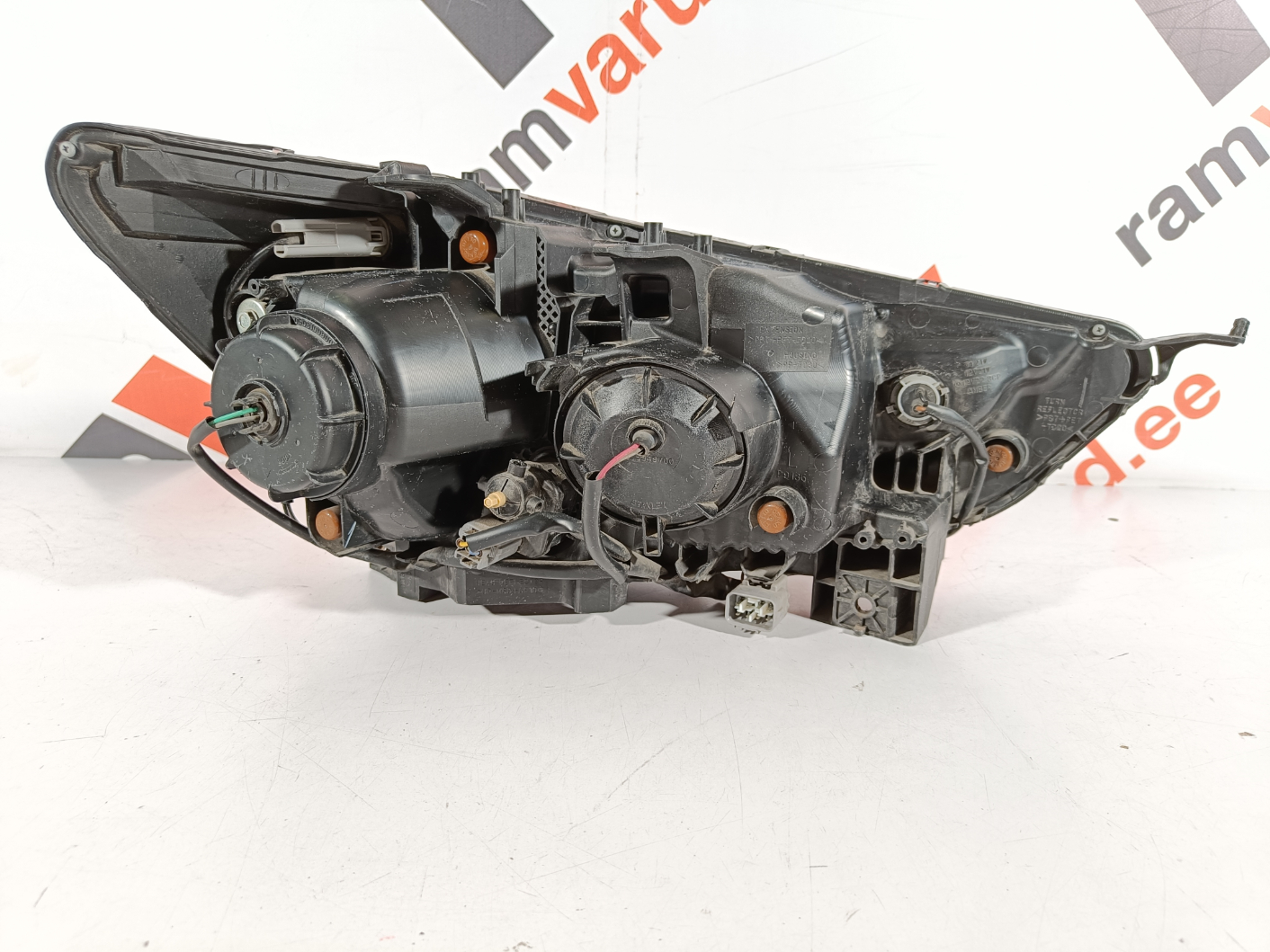 Mitsubishi ASX esituli / headlight - pilt 3