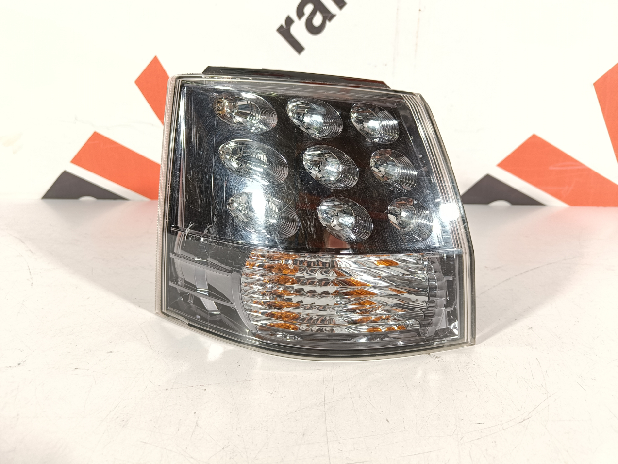 MItsubishi Outlander tagatuli / rear light