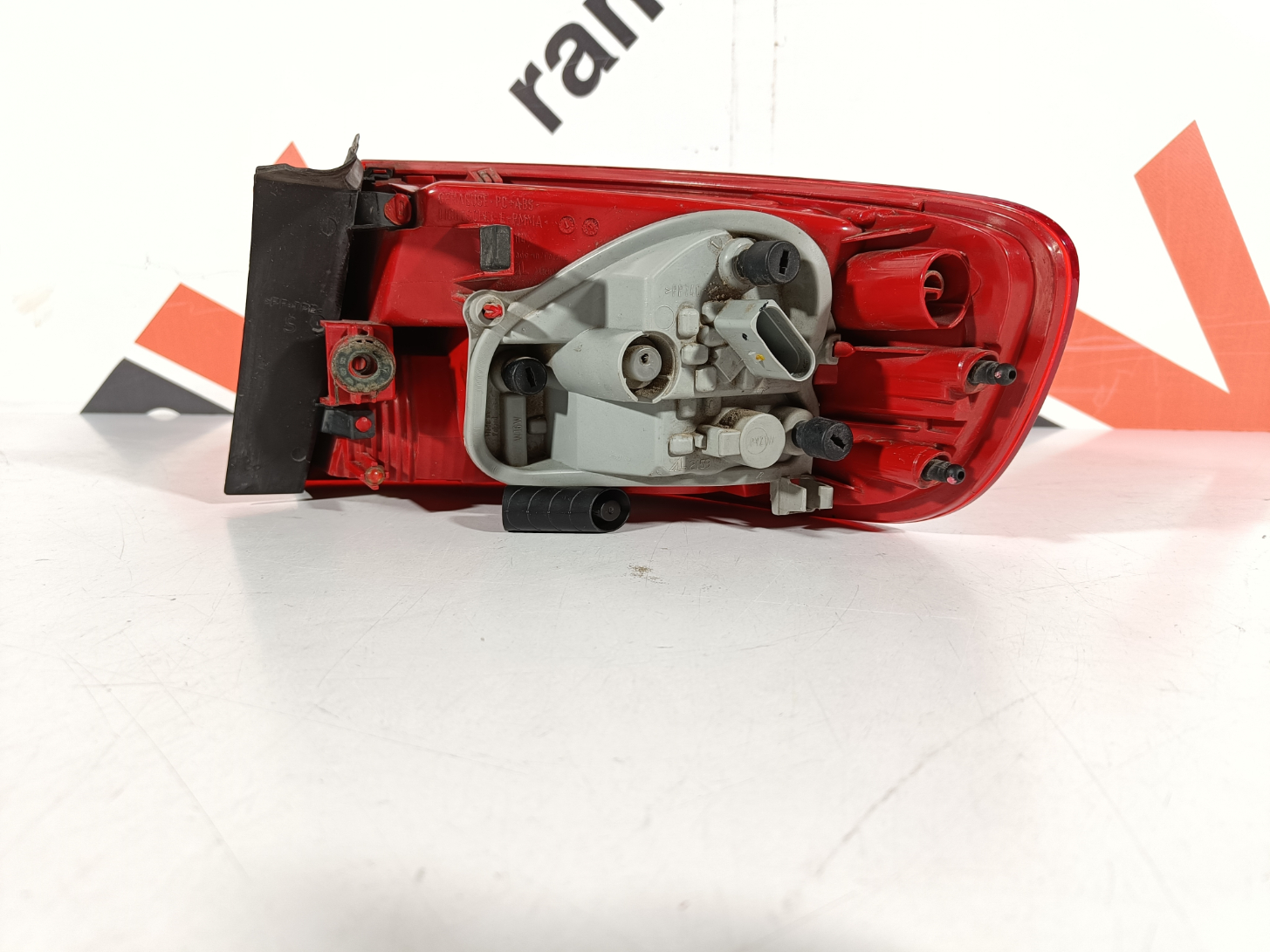 Audi A4 B8 tagatuli / rearlight - pilt 2