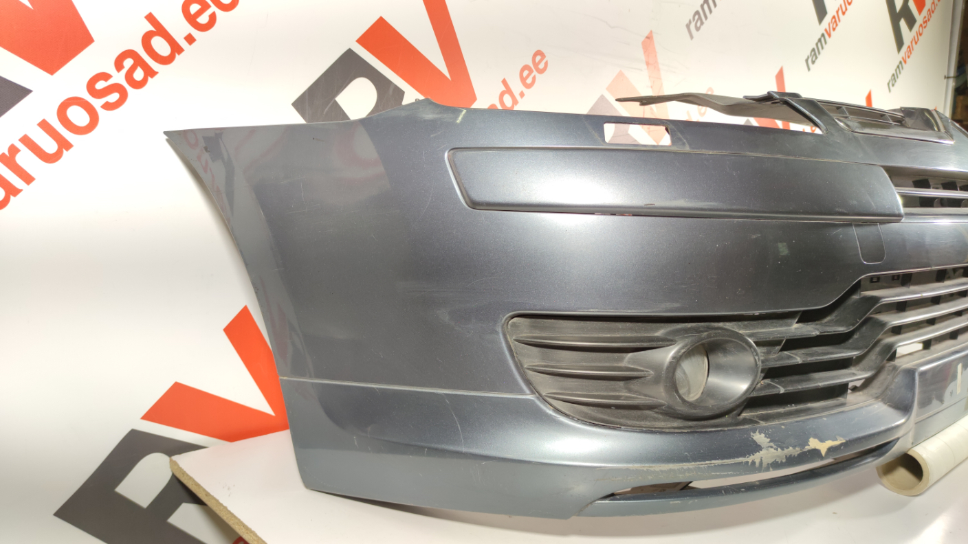 Citroen C4 esistange / front bumper - pilt 2