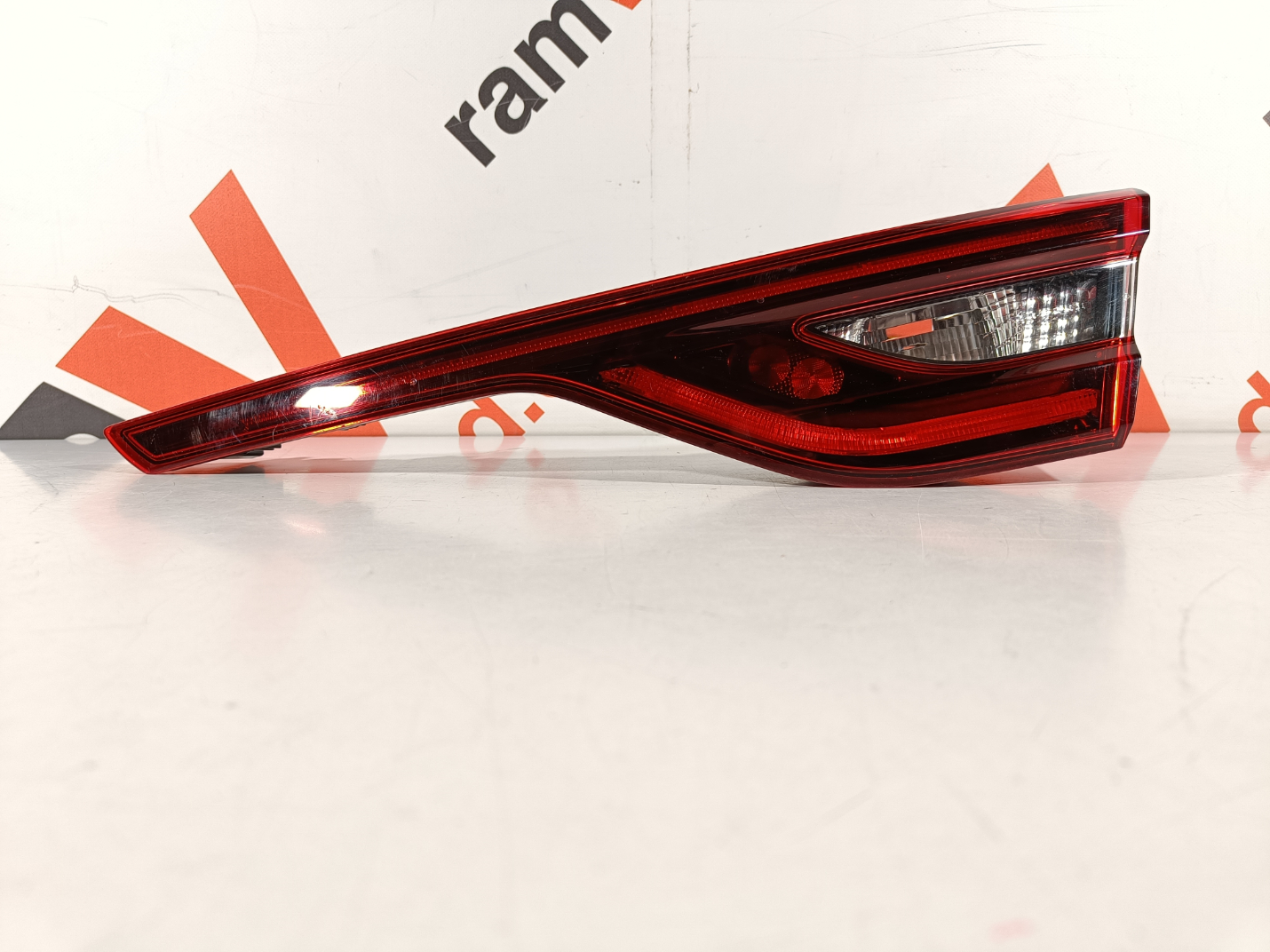Renault Talisman tagatuli / rear light