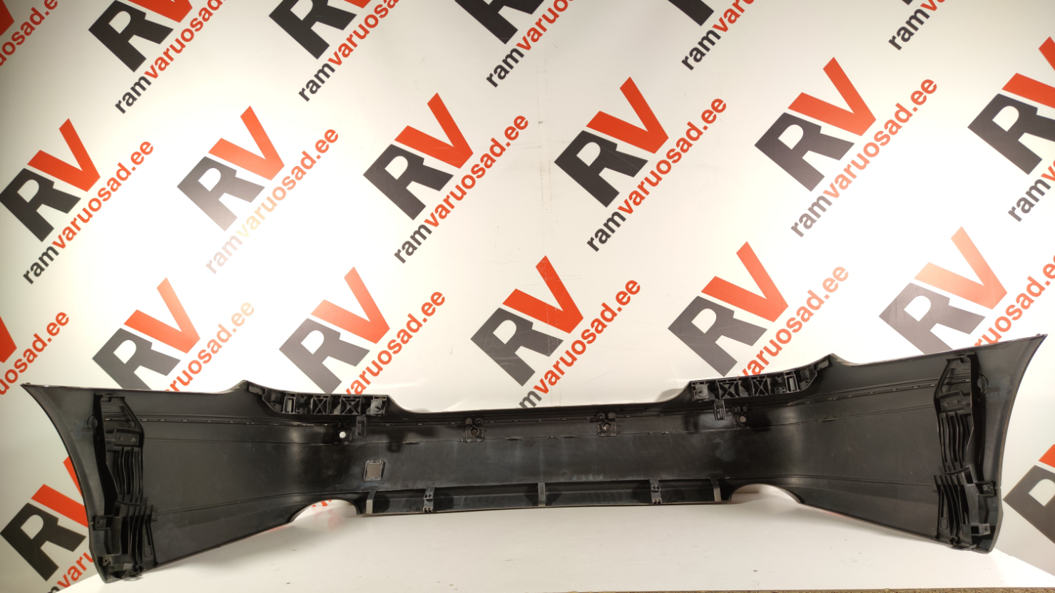 Mercedes E W211 tagastange / rear bumper - pilt 4