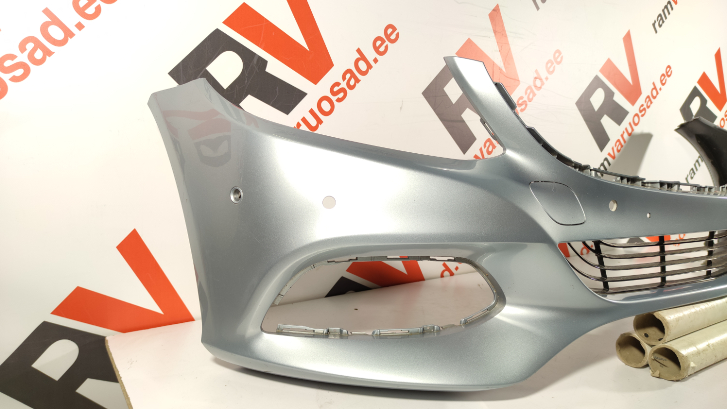 Mercedes C W205 esistange / front bumper - pilt 2