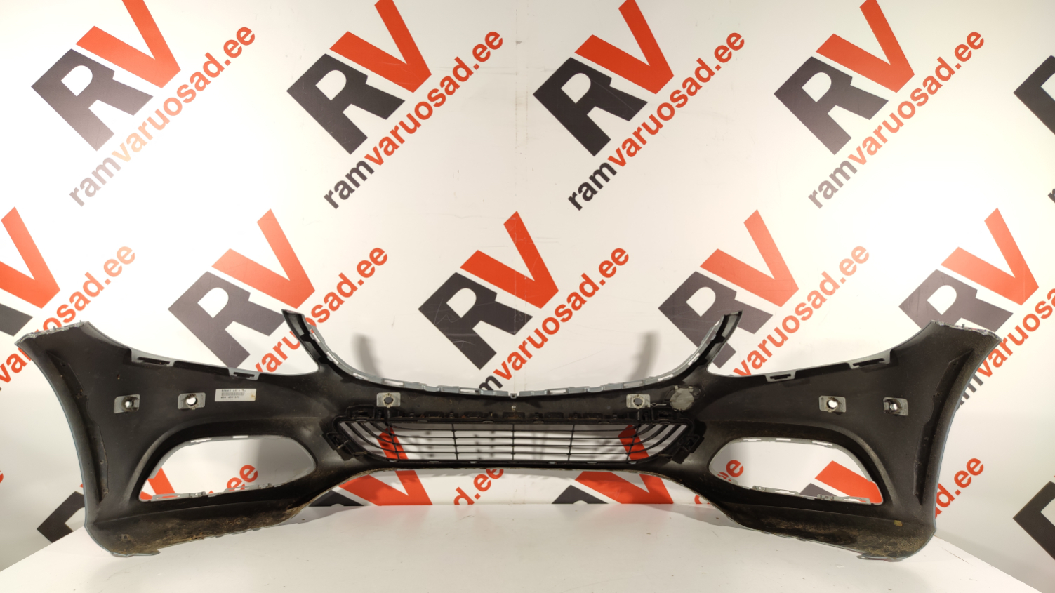 Mercedes C W205 esistange / front bumper - pilt 4