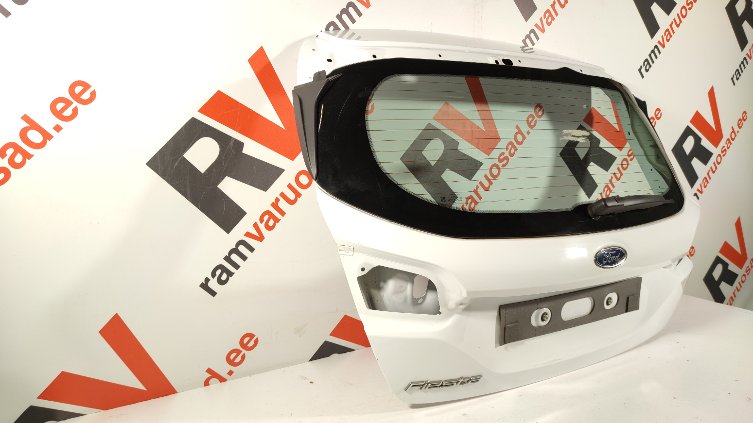 Ford Fiesta MK7 tagaluuk / trunk lid - pilt 2