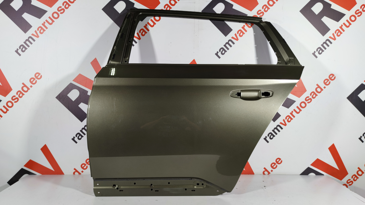 Skoda Superb tagauks / rear door
