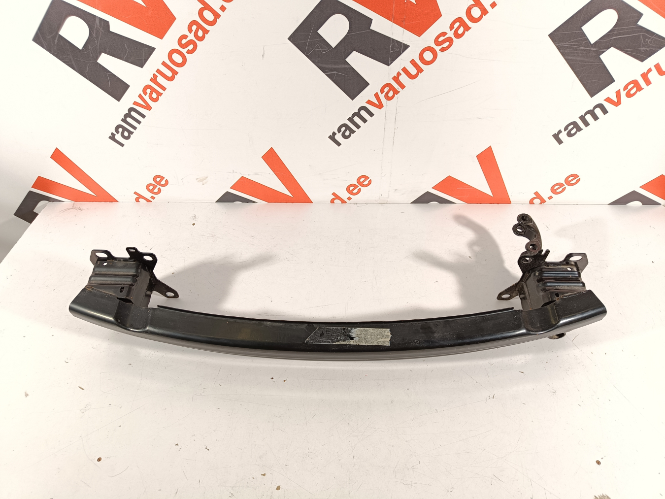 Land Rover RR Velar tagatala / rear support