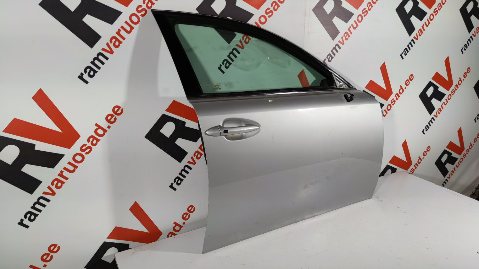 Lexus IS esiuks / front door - pilt 2