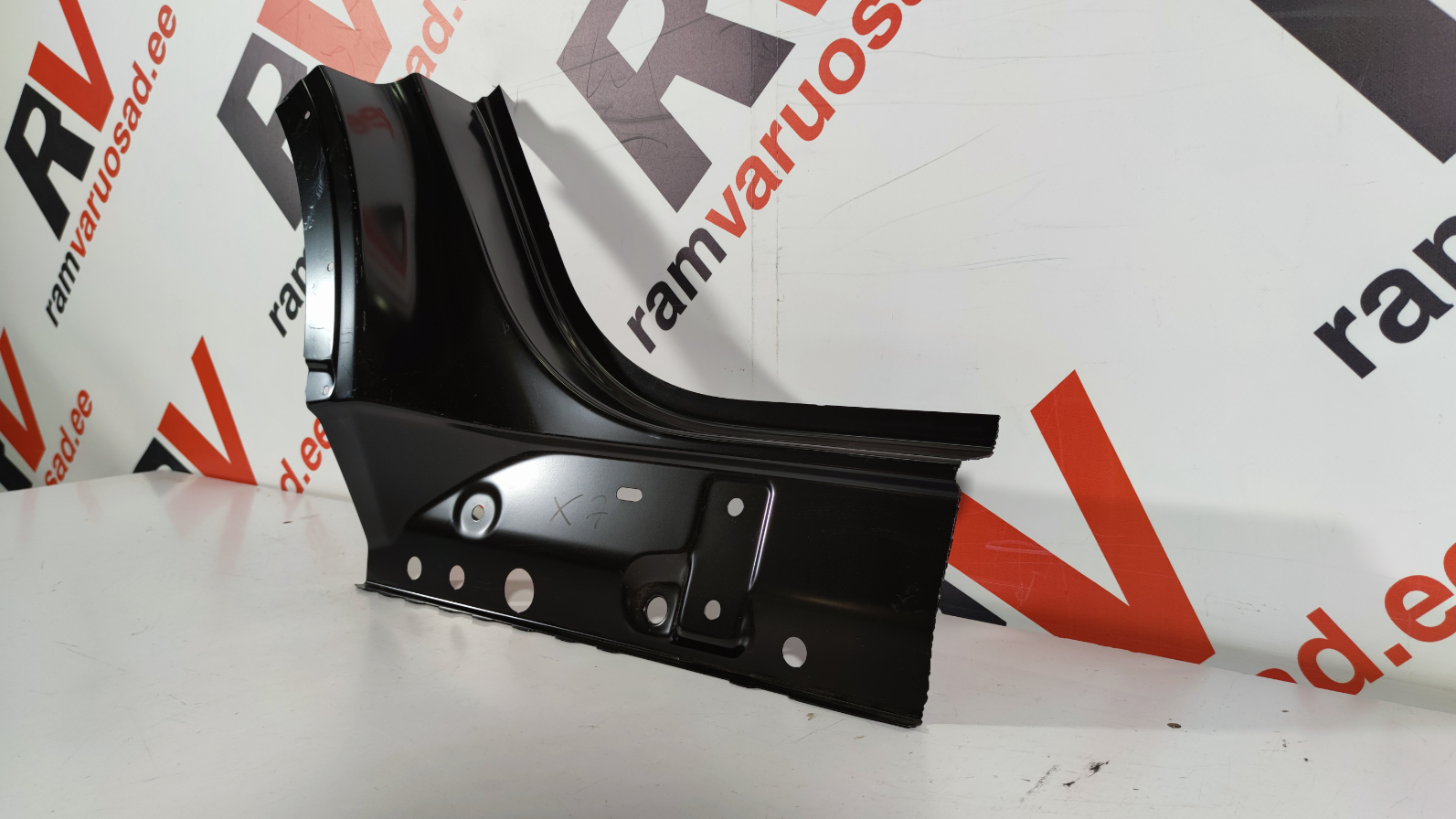 BMW X7 G07 tagatiib / rear fender - pilt 3