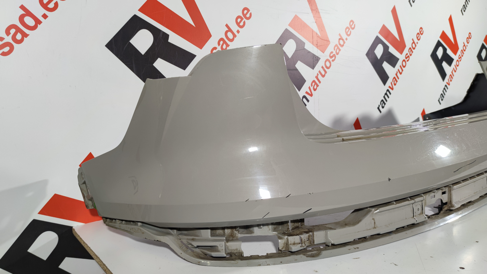 Audi E-Tron tagastange / rear bumper - pilt 2