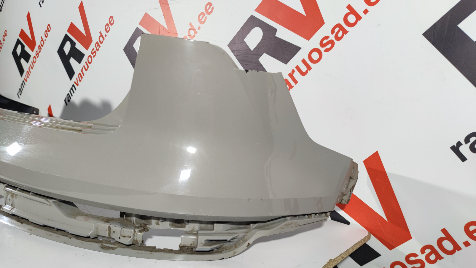 Audi E-Tron tagastange / rear bumper - pilt 3