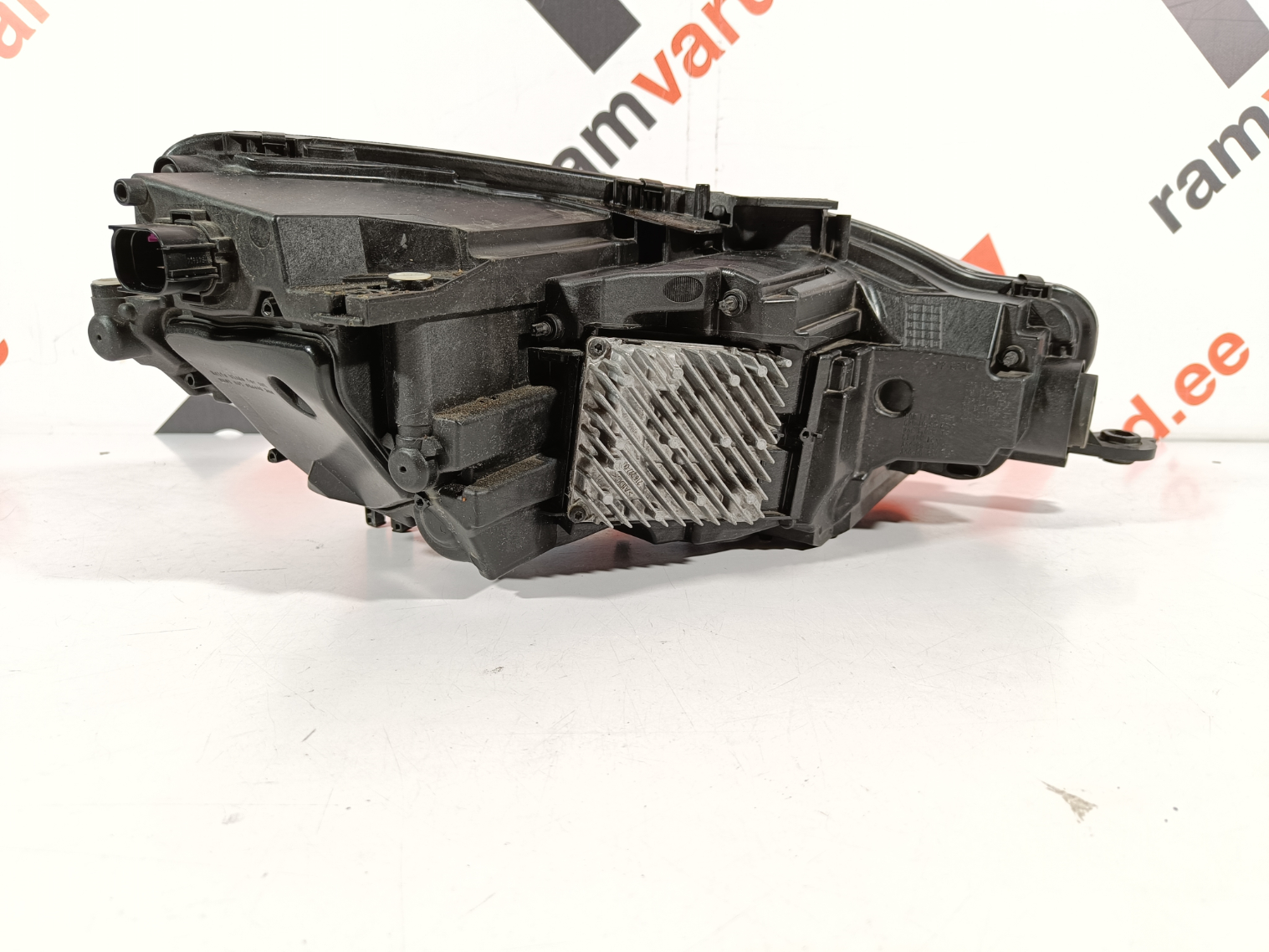 Audi A5 esituli / headlight - pilt 3