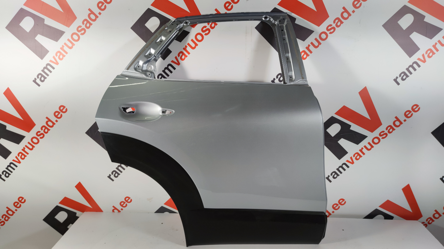 Mazda CX-30 tagauks / rear door