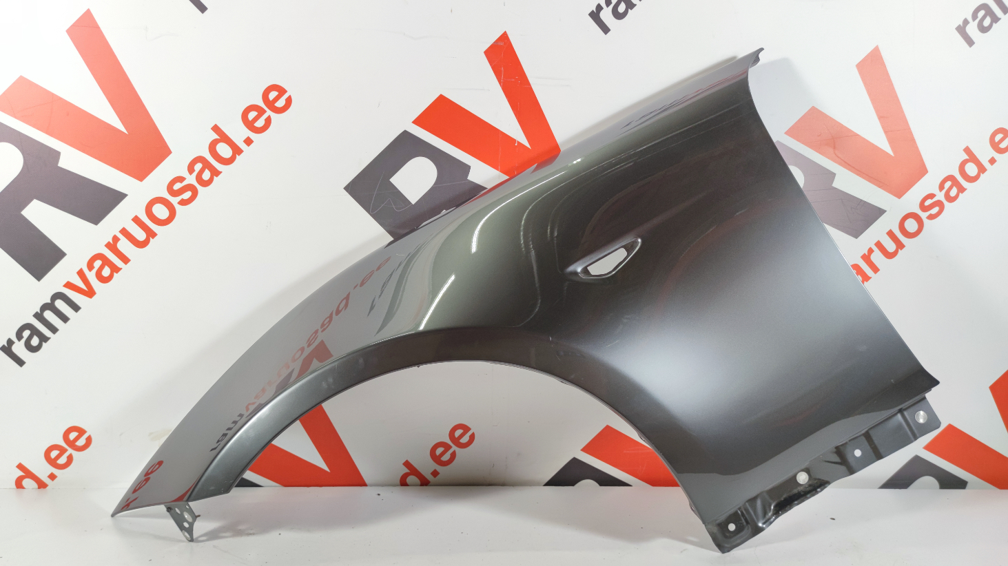 Mazda MX5 esitiib / front fender