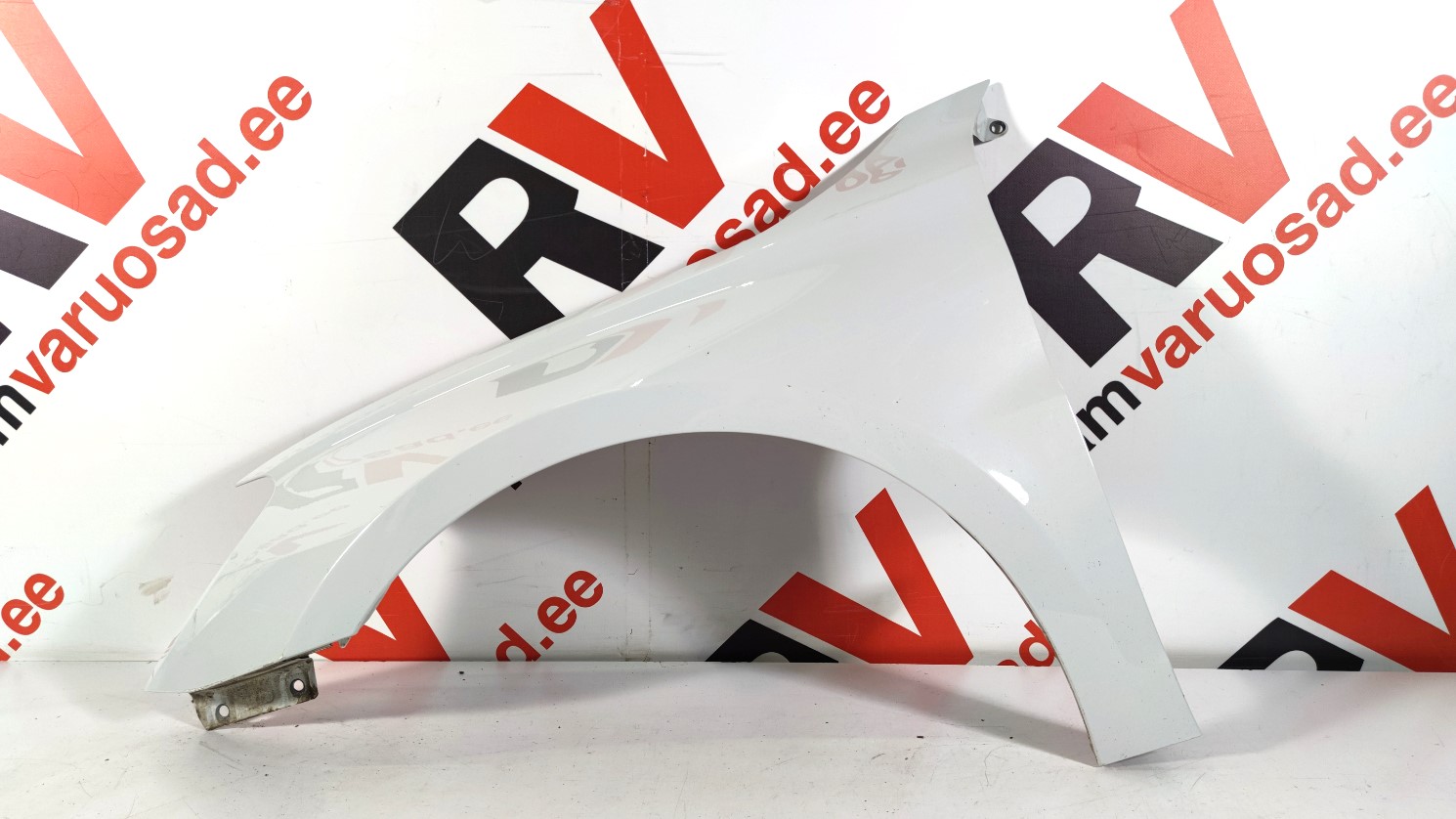 Audi RS3 esitiib / front fender