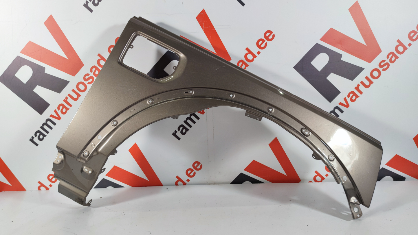 Land Rover Discovery 4 esitiib / front fender