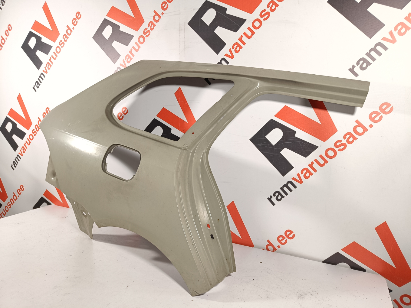 VW Golf tagatiib / rear fender - pilt 3